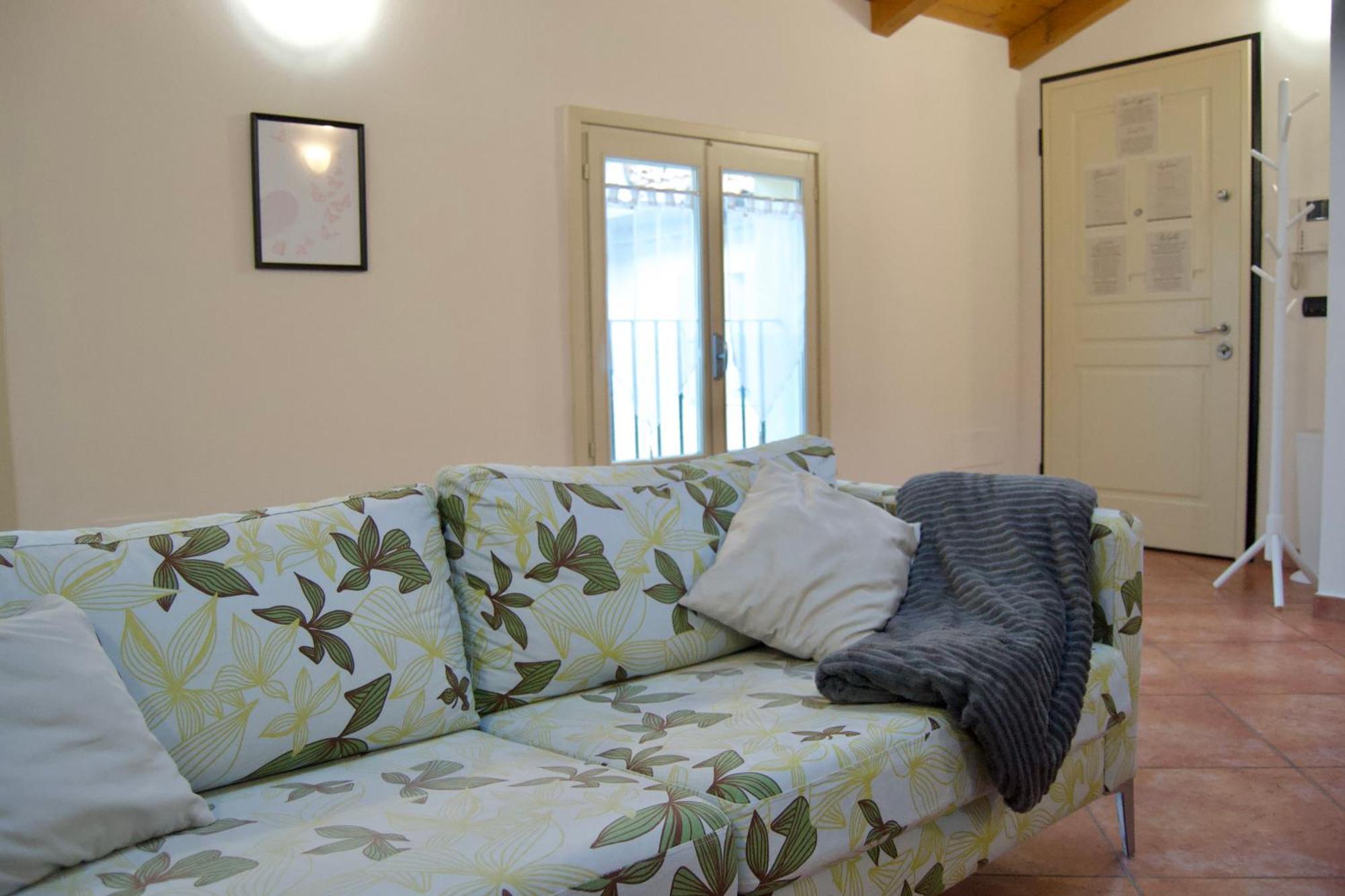 Appartement Casa Viola, Deliziosa Mansarda In Centro Storico à Modène Extérieur photo