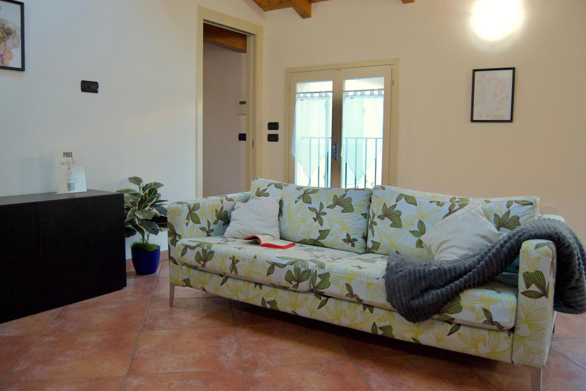 Appartement Casa Viola, Deliziosa Mansarda In Centro Storico à Modène Extérieur photo